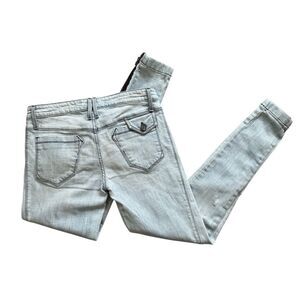 bebe Jeans Womens Size 28 Light Wash Low Rise Skinny Distressed Denim Zippers
